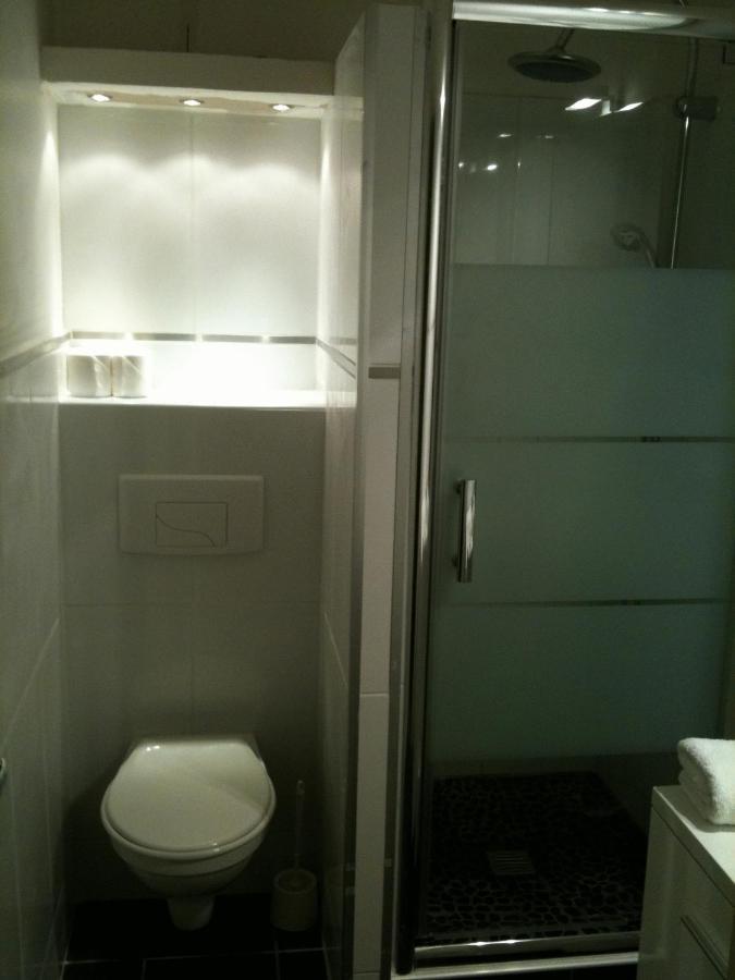 Hotel L'Eau Des Collines Marseille Rum bild